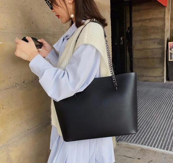 Leather Tote Bag. It is a high-quality luxurious Leather Shoulder Bag.