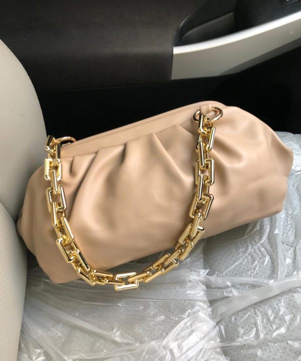 Cloud Bag With Chain
