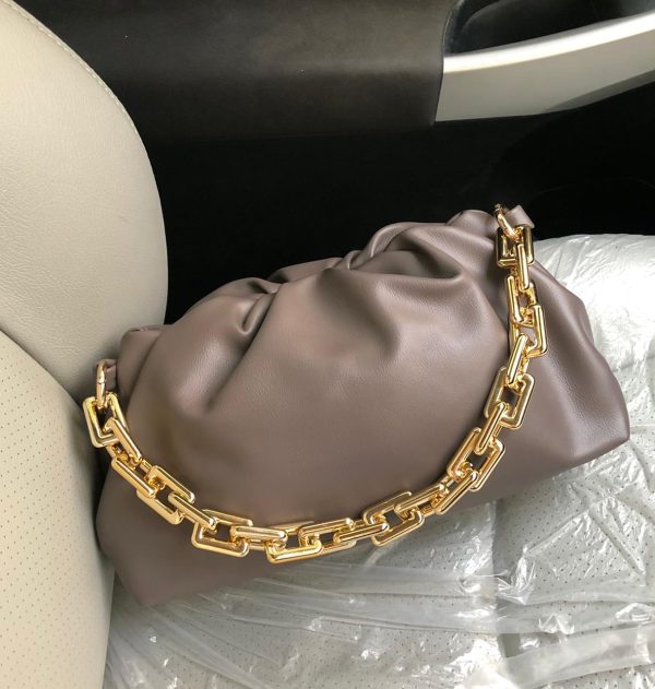 Cloud Bag With Chain