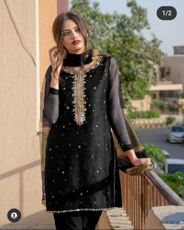 Sheesh Mahal is a trendy mirror work article from our Festive eid Collection 2022. It is a perfect design for Eid.