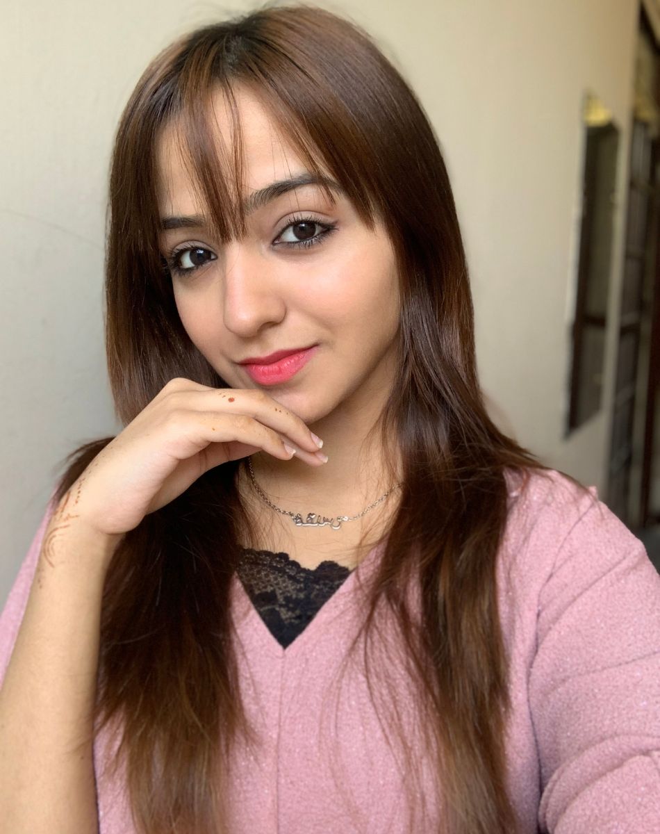Radiant Elegance: Influencer Muqaddas with our Single Arabic Name Silver-Plated Necklace