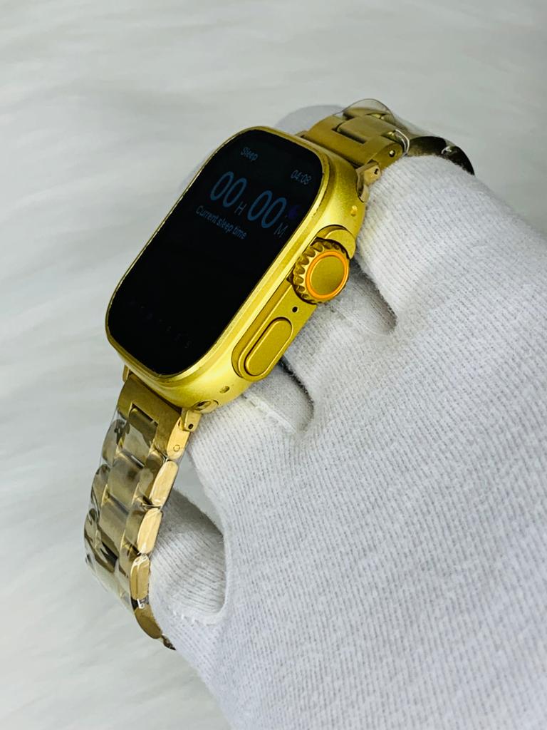 Series 8 Ultra GOLD Edition Side