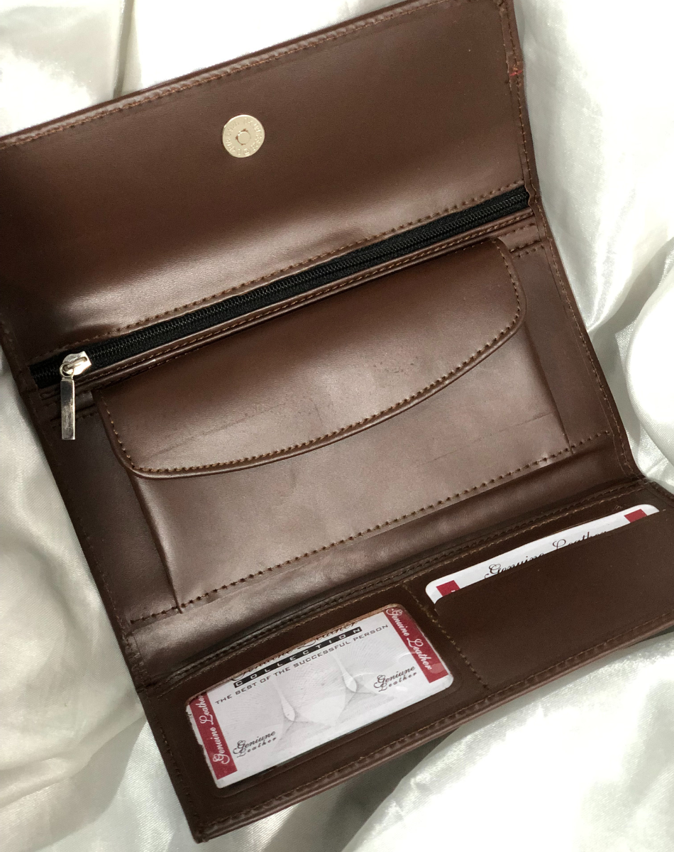 Classic Carry Leather Wallet (Chocolate Brown)