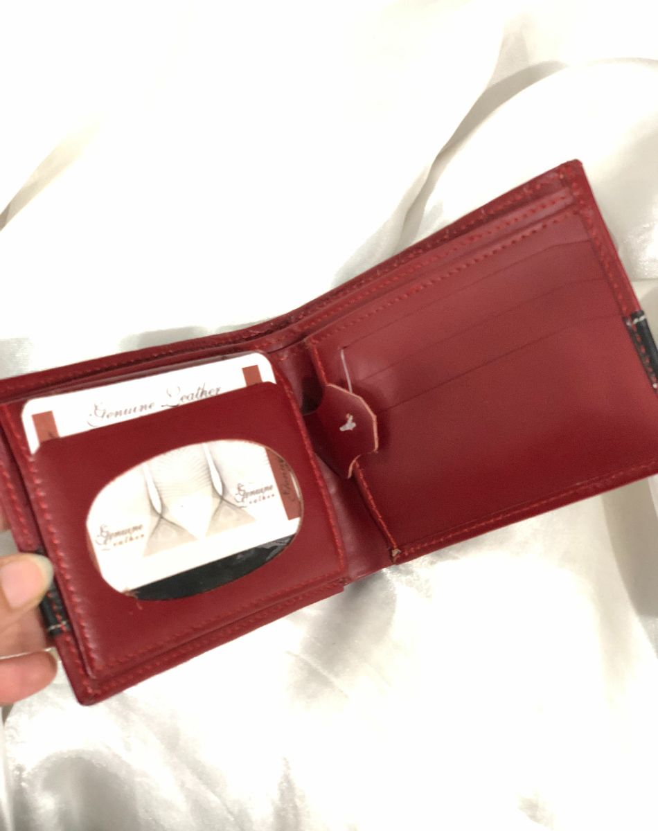 Crocodile Leather Wallet For Men (Maroon)