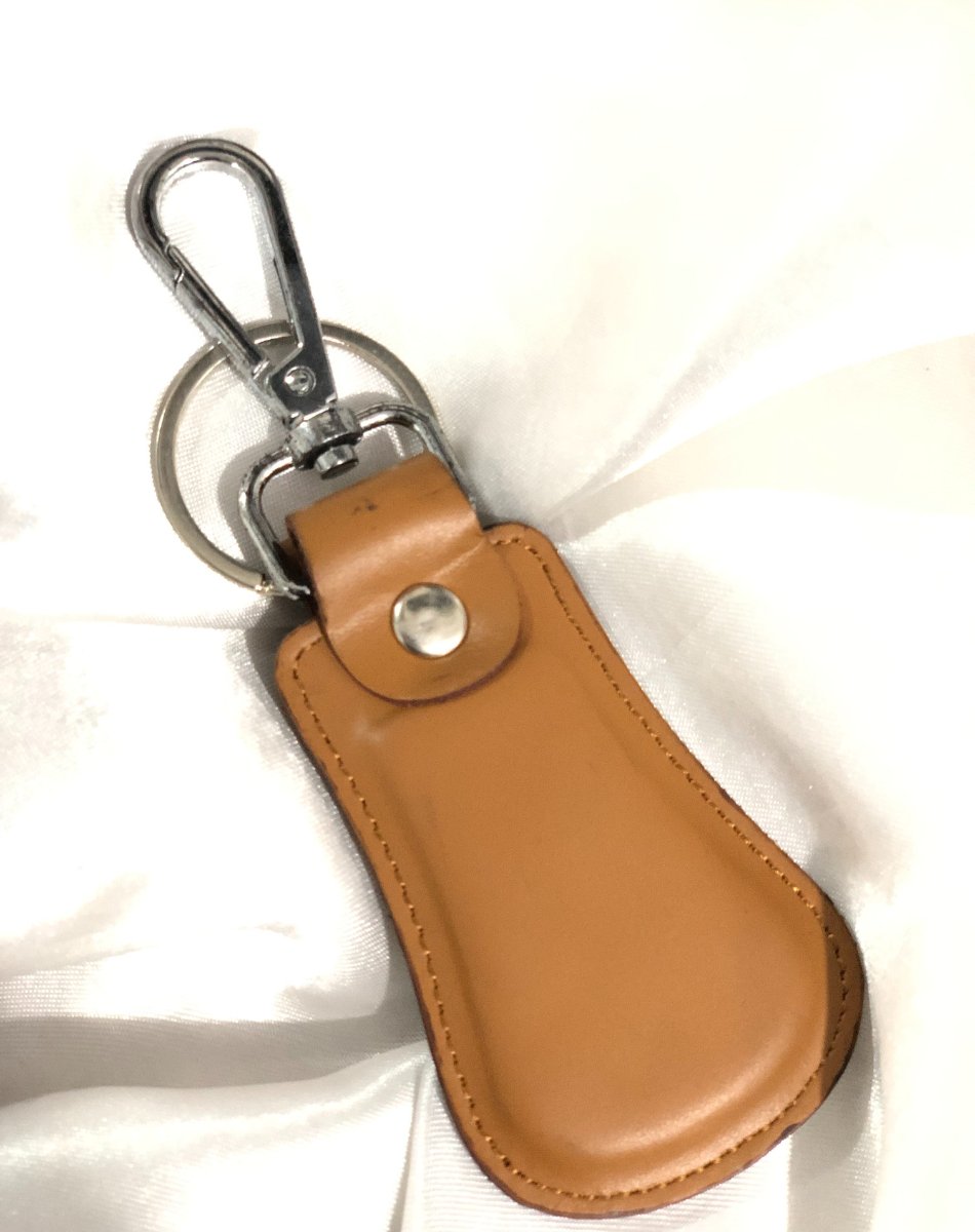 Elegant Curved Leather Keychain Camel