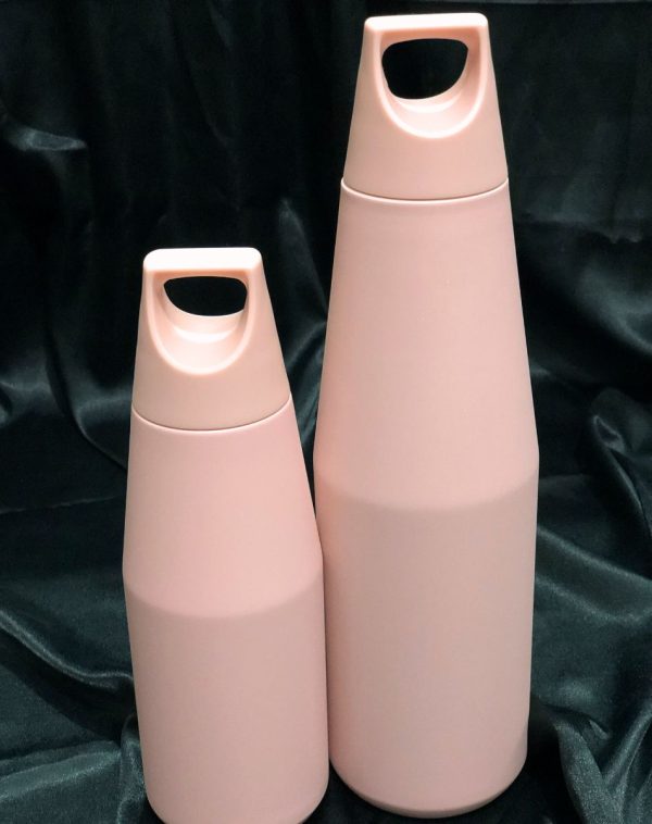 Two Zen Flasks in Baby Pink, one 1080ml and one 580ml, showcasing their sleek design and convenient handles in different sizes.