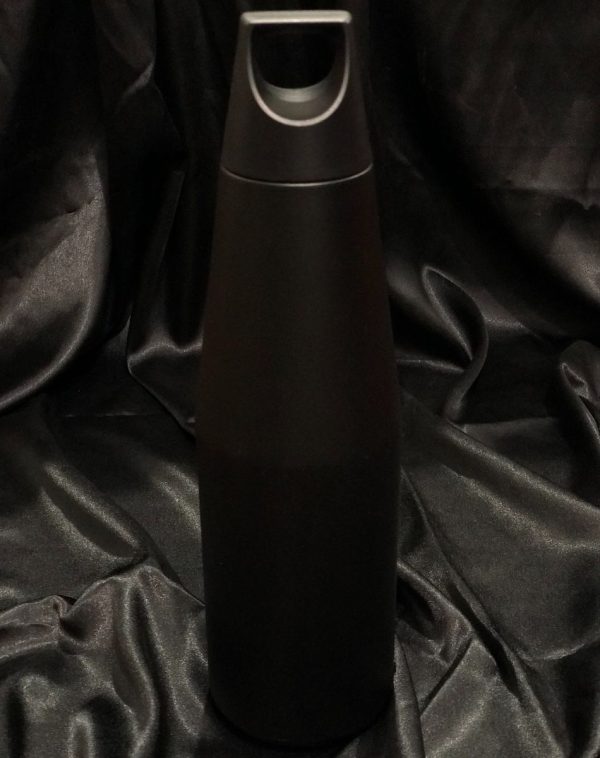 The Zen Flask in Black, a 1080ml stainless steel water bottle with a sleek design and convenient handle.