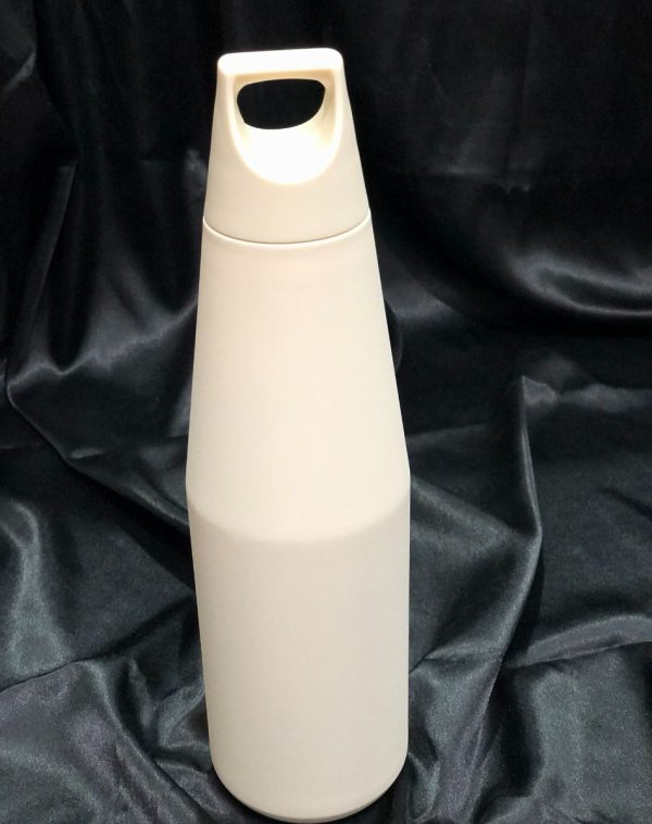 The Zen Flask in Vanilla, a 1080ml stainless steel water bottle with a sleek design and convenient handle.