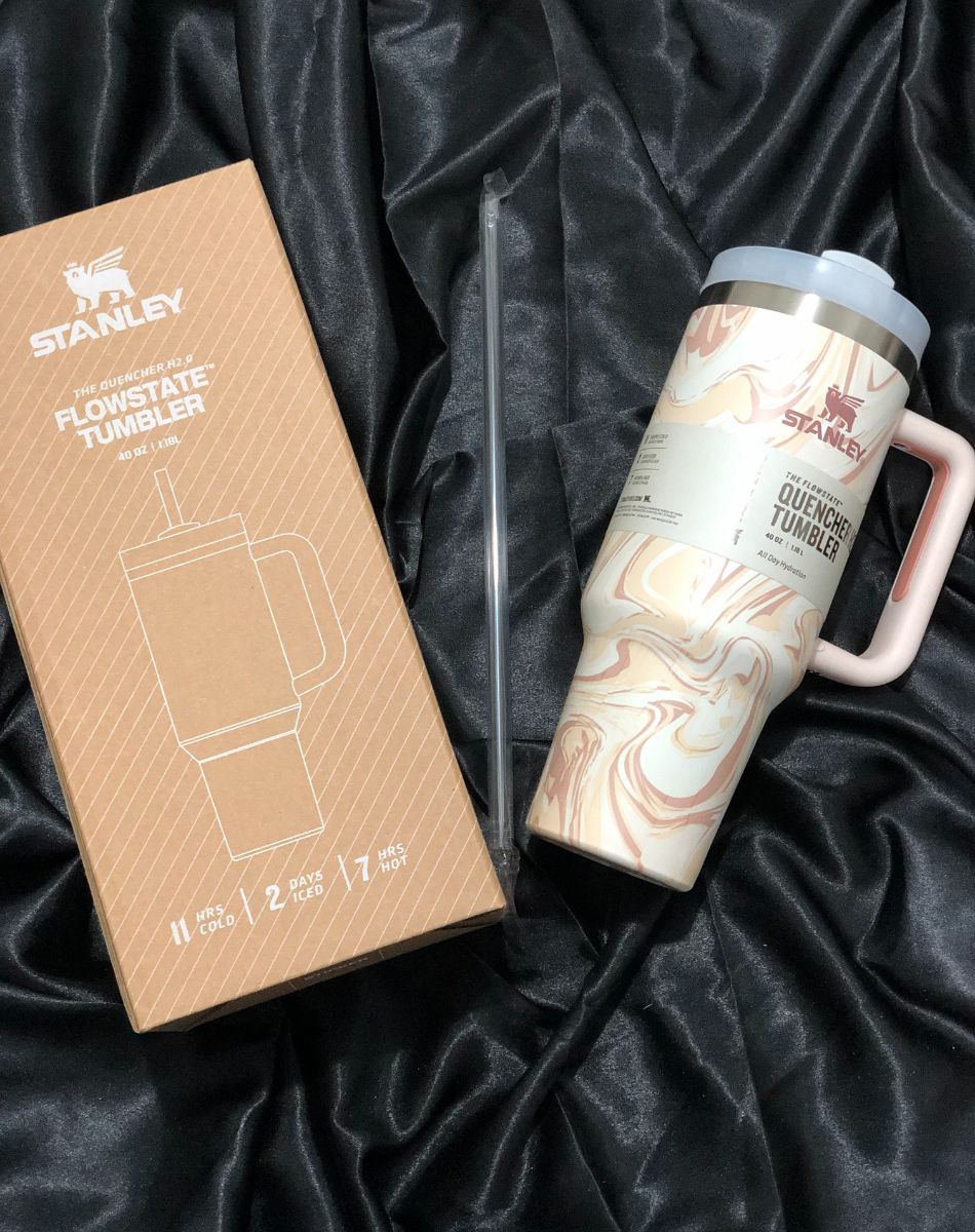 The Quencher H2.0 Flowstate Tumbler – Coffee Swirls