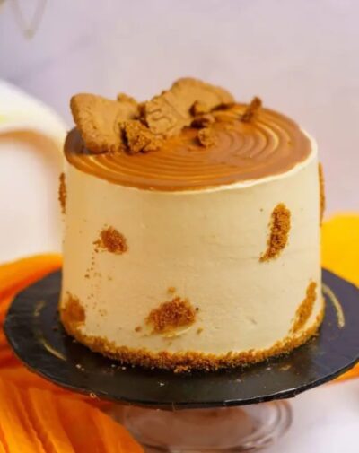 Lusicous Lotus cake with Biscoff chunks and lotus glaze by J’s Store
